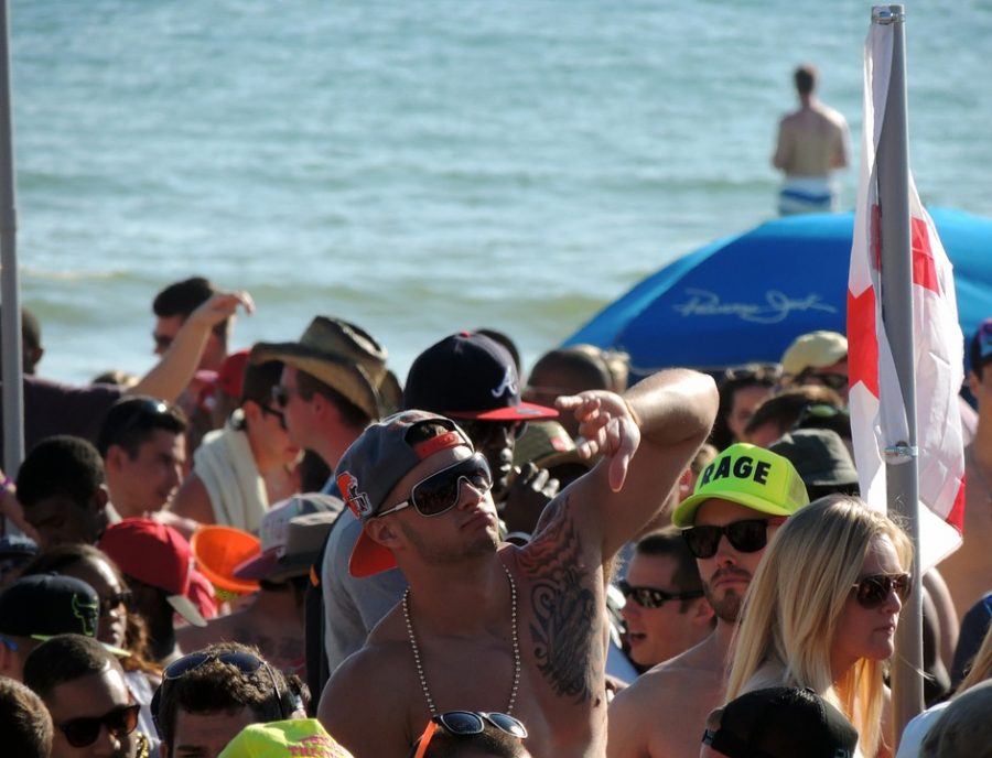 Dude Beach Party Shirtless California Spring Break