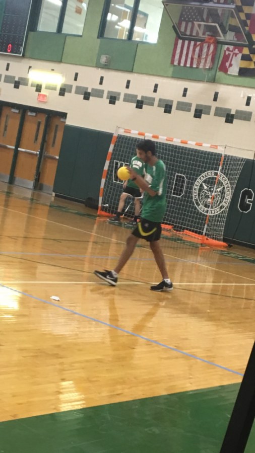 Handball adjusts in game against Wootton