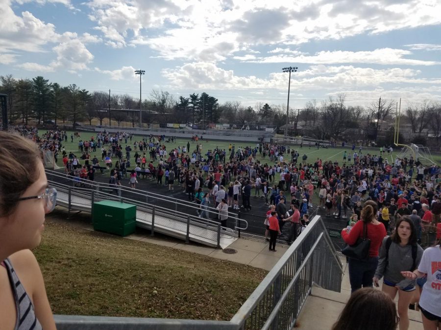 WJ evacuates after bomb threat