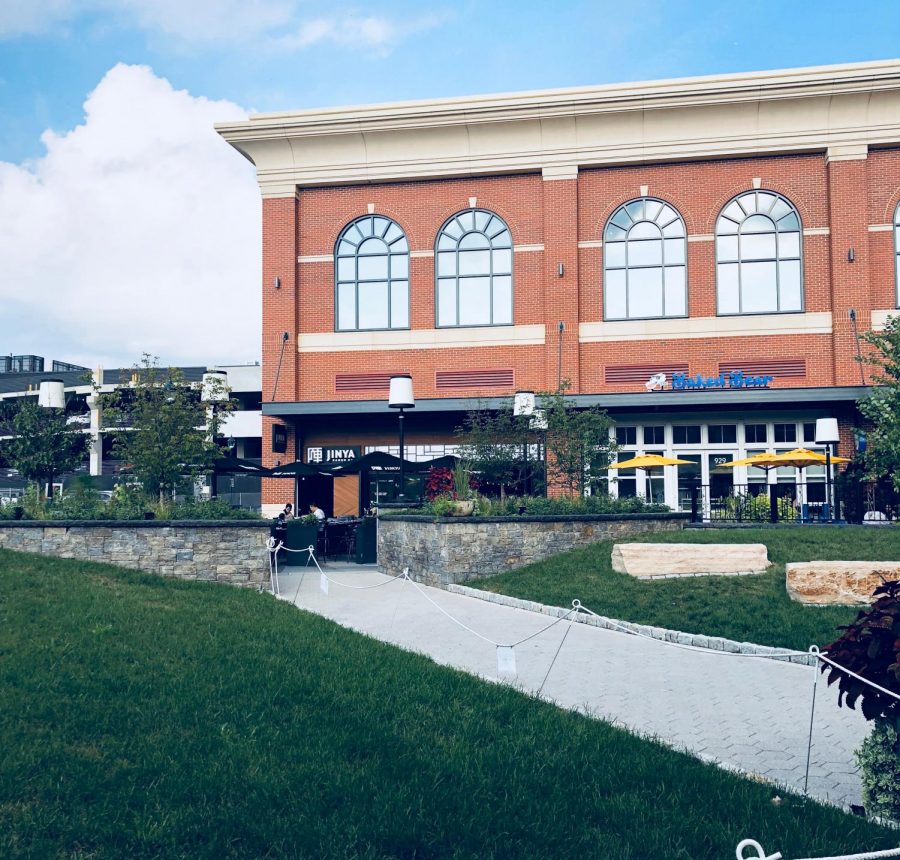 The Pike and Rose neighborhood of North Bethesda offers a wide variety of employment options for WJ students. Shown above is Jinya Ramen Bar (on the left), and The Baked Bear (on the right). Both of these businesses currently employ fellow Wildcats. 