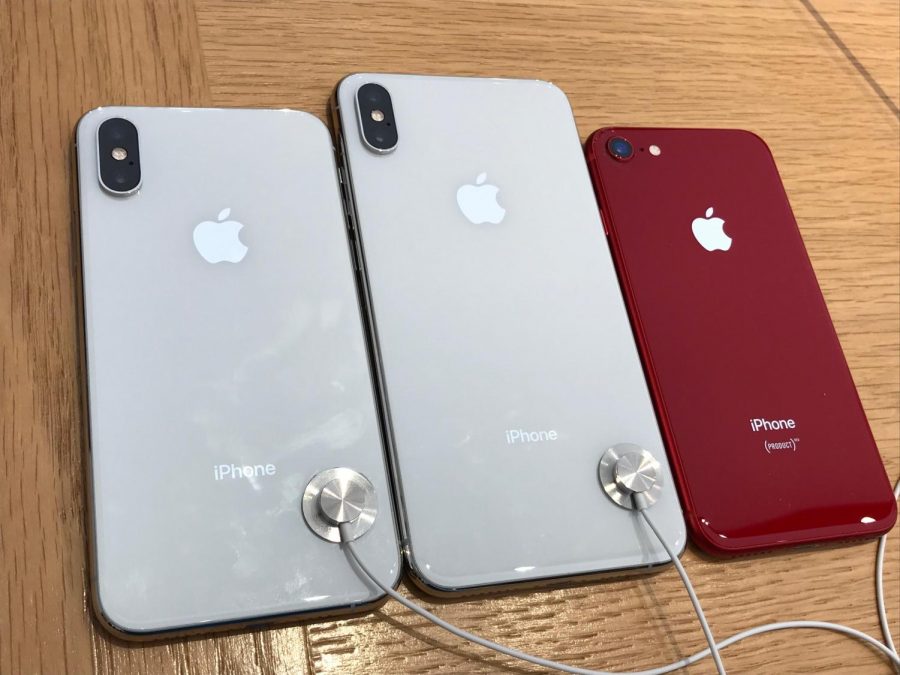 Shown+%28from+right%29+are+the+red+iPhone+8%2C+the+iPhone+XS+and+XS+Max+which+are+superficially+similar+to+the+current+iPhone+X.+