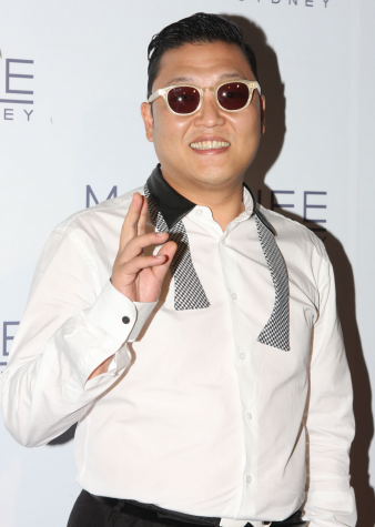 One hit wonder, Psy at one of his very few red carpet events. Psy is arguable the biggest one hit wonder of our era with his song, Gangnam Style which has over 2 billion plays on YouTube.