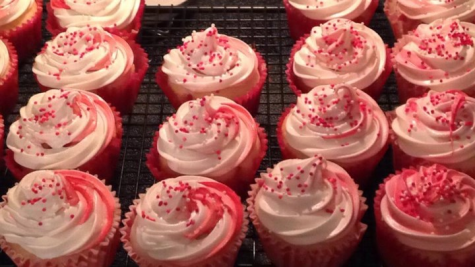 Cupcakes are always a fun treat on Valentines Day!
