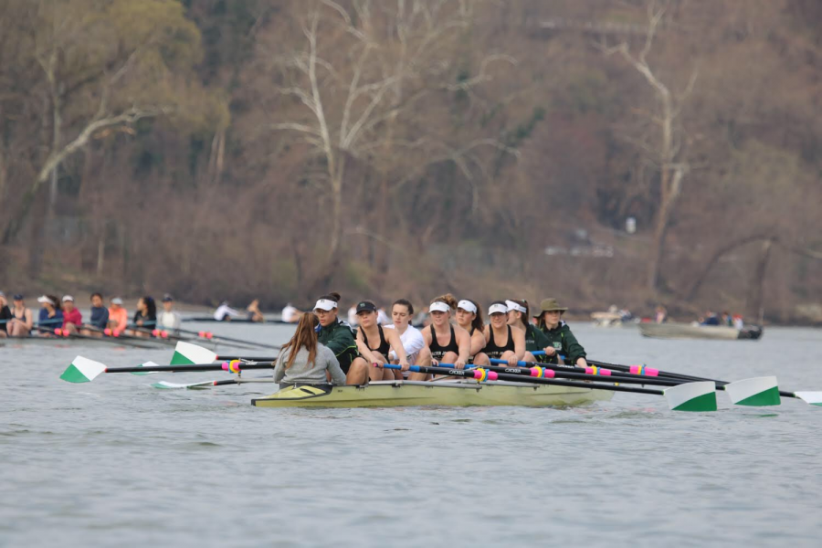 Members+of+WJ%E2%80%99s+Crew+team+row+across+the+Potomac+river+while+competing+in+a+scrimmage+against+Washington+and+Lee.+The+crew+team+competes+in+regattas+and+scrimmages+both+in+and+out+of+state+during+the+season.+