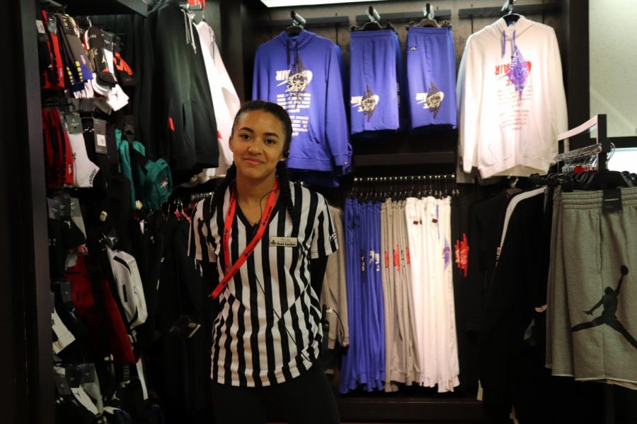 Junior Kaliah Alford works at Foot Locker and is very happy to hear about the increasing minimum wage. As the decision was reached, many workers look forward to their new pay in the upcoming years.