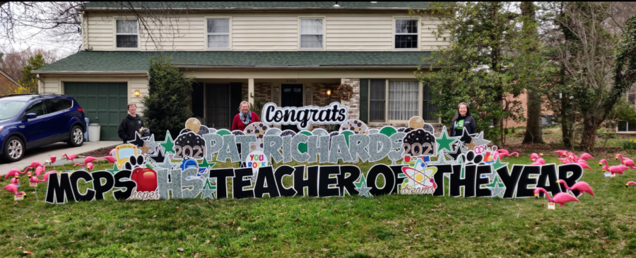 Members+of+the+science+department+flock+Pat+Richards+lawn+in+celebration+of+her+teacher+of+the+year+award.+Richards+was+thrilled+by+her+colleagues+gesture+and+the+award+itself.