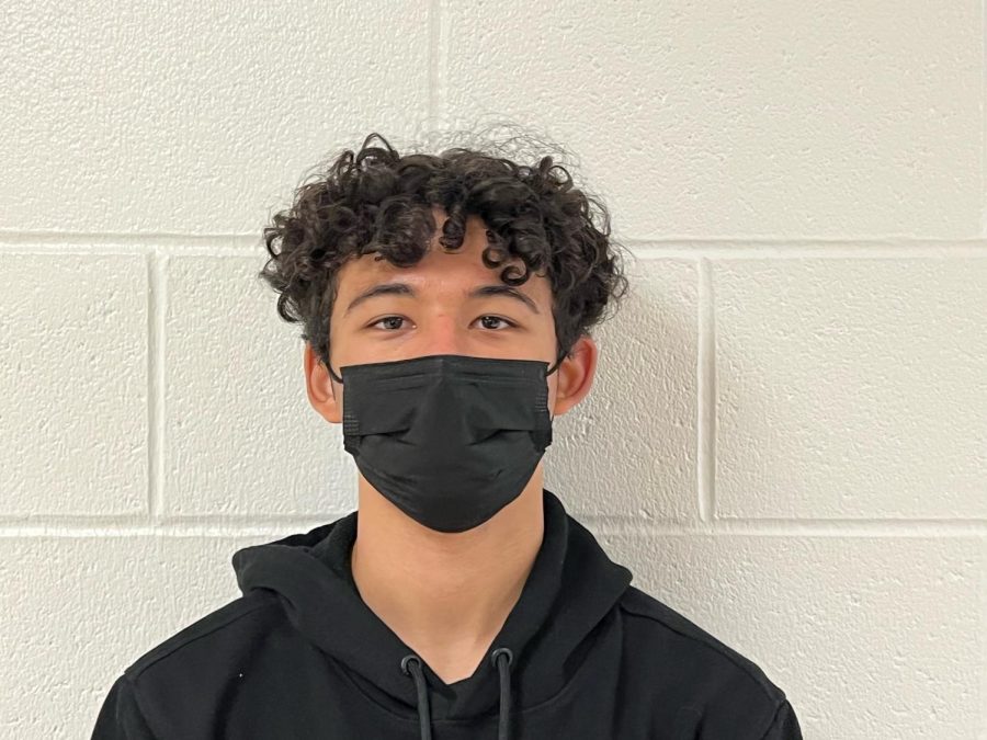 I would just say that its harder to pay attention, its harder to stay focused on one thing, especially while in class, sophomore Kamen Broadway said.