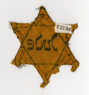 Pictured above is an actual Jude patch from the Holocaust. The anti-vax patches encased the words not vaccinated and were sold in a shop in kansas.