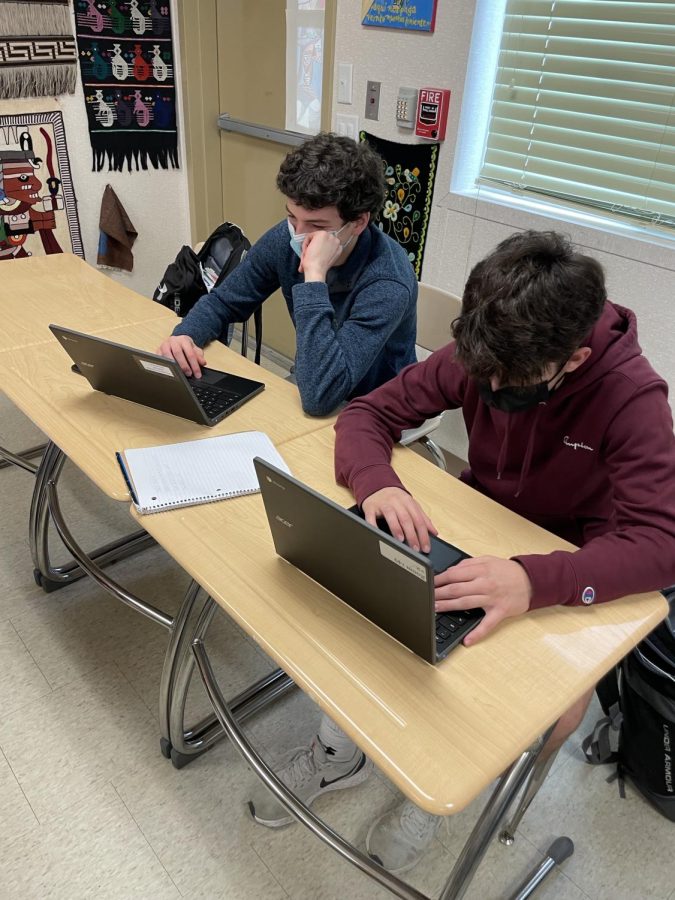 Sophomores Olin Kimball and Ian Alves study for their APEX English vocab test. We have to know 50 words Ive never even heard of by tomorrow. Ive studied for two hours already, Kimball said.