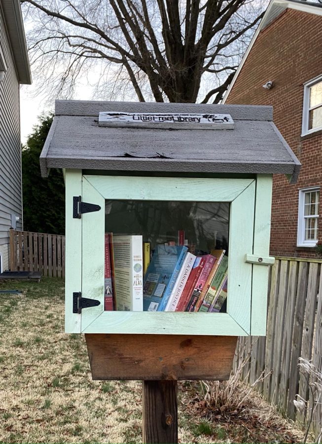 A+Little+Free+Library+in+the+WJ+neighborhood+is+appropriately+filled+with+used+books.+These+donation+boxes+often+become+complicated+when+they+are+used+at+the+convenience+of+donors+as+a+place+to+dispose+of+old+books.