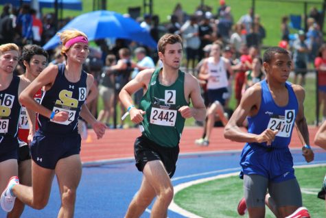 Senior Andrew Schell runs in the 3200 meter race at States. He finished in fourth place and ran a time of 9:27.