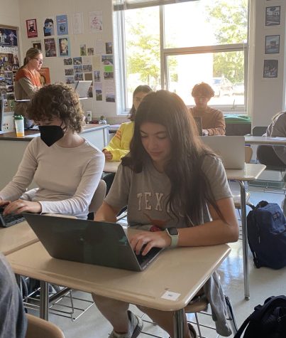 Seniors take the time to catch up on college applications during the wellness period on Wednesdays. One of the topics discussed on the SAB was about changing the Wildcat Wednesday schedule to create a more desirable environment for the student body. 