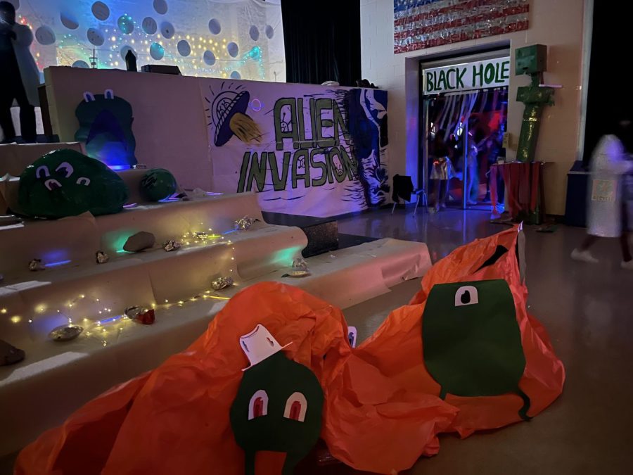 Although the horror theme was quickly replaced by sci-fi, seniors already lost the spirit to participate in it. “Sci-Fi wasn’t really the best theme since the seniors got third place for the first time in a couple of years. Nobody really wanted to participate in it,” Gana said.