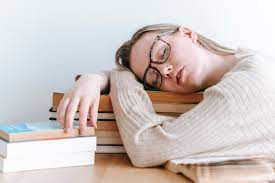 With the early start time for school, students think of ideas to wake themselves up and get ready for a seven hour school day filled with learning. Despite these well-thought out methods, some students are still caught sleeping in class.