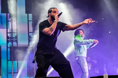 Drake and 21 Savage perform songs from his 2022 album titled “Her Loss” as a part of his “It’s all a blur” tour.